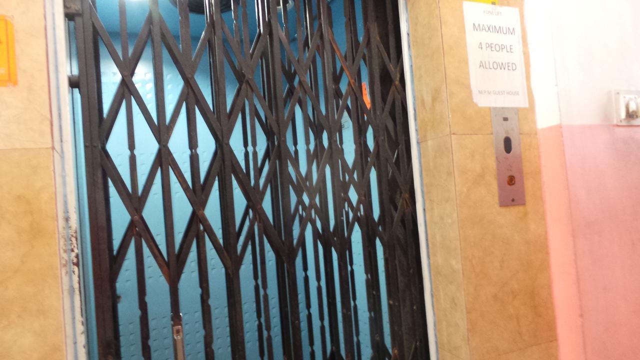 M.P.M. Guest House ポンディシェリ エクステリア 写真