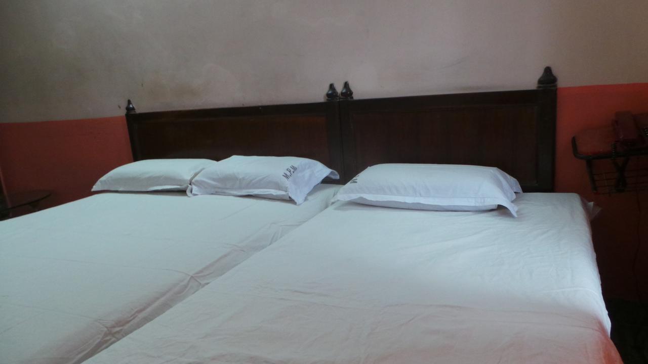 M.P.M. Guest House ポンディシェリ エクステリア 写真